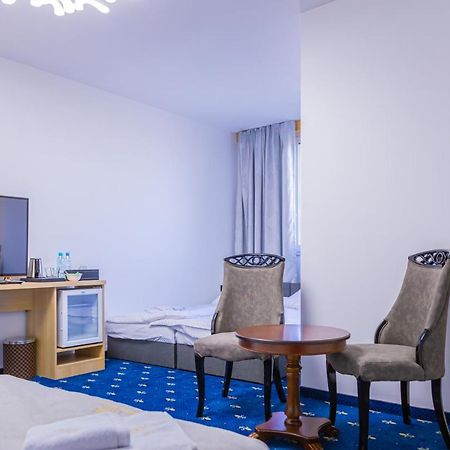 Magnolia Hotel Kutno Ngoại thất bức ảnh
