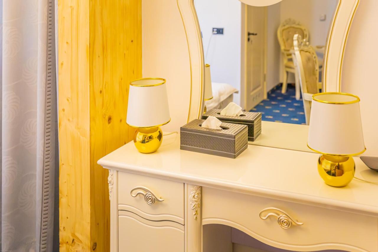Magnolia Hotel Kutno Ngoại thất bức ảnh