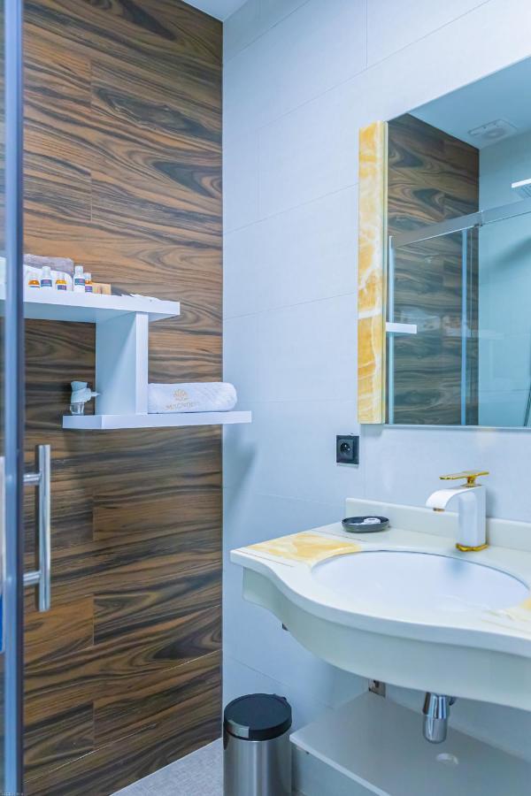 Magnolia Hotel Kutno Ngoại thất bức ảnh