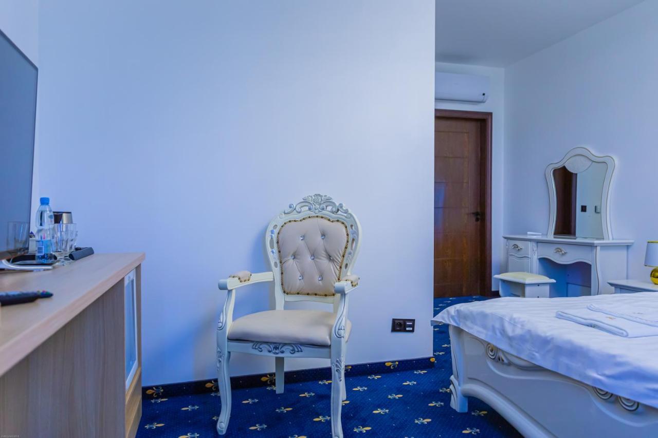 Magnolia Hotel Kutno Ngoại thất bức ảnh