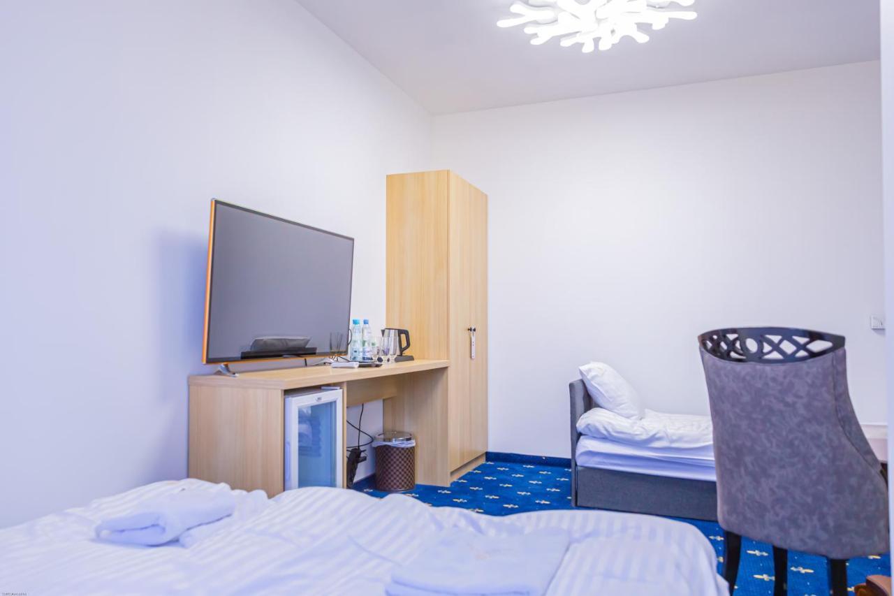 Magnolia Hotel Kutno Ngoại thất bức ảnh