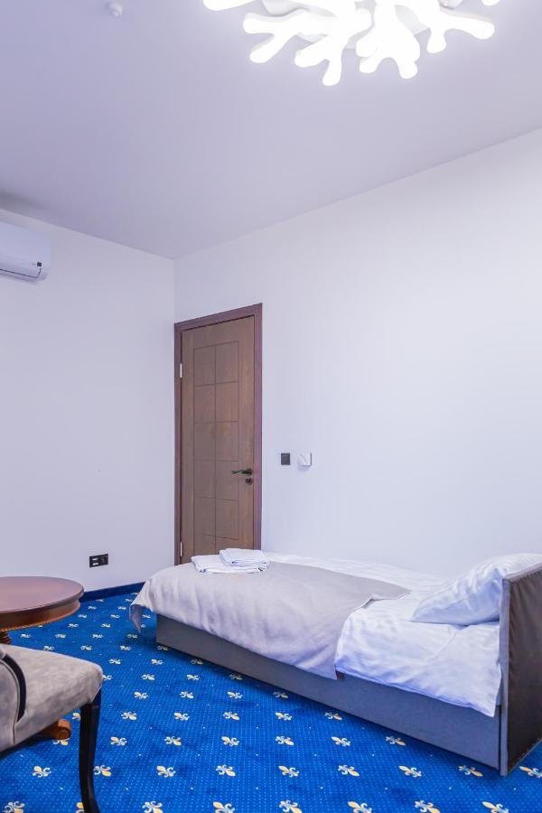 Magnolia Hotel Kutno Ngoại thất bức ảnh