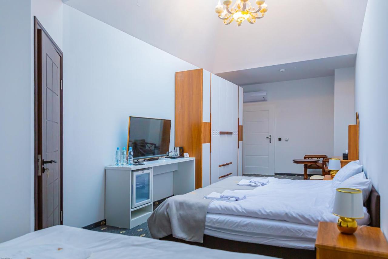 Magnolia Hotel Kutno Ngoại thất bức ảnh
