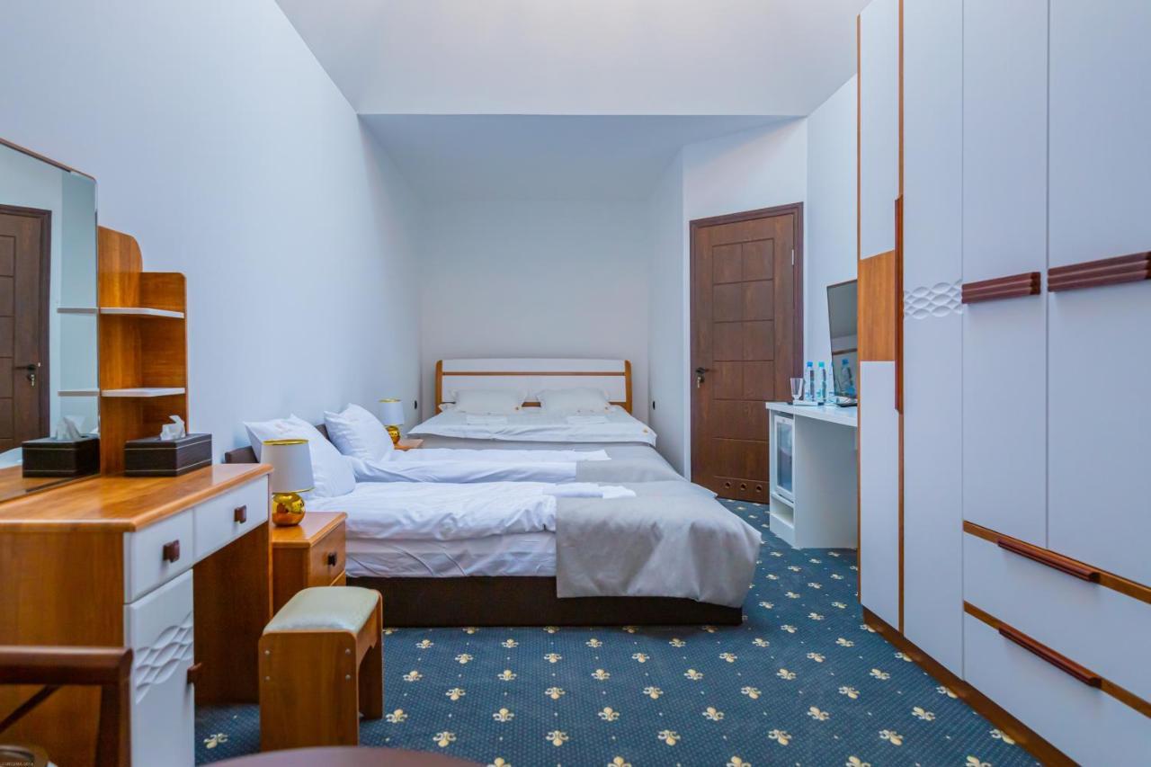 Magnolia Hotel Kutno Ngoại thất bức ảnh