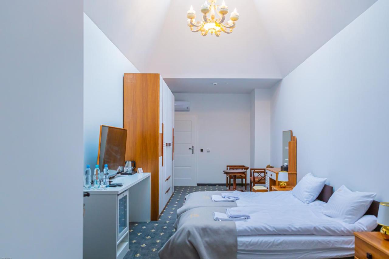Magnolia Hotel Kutno Ngoại thất bức ảnh